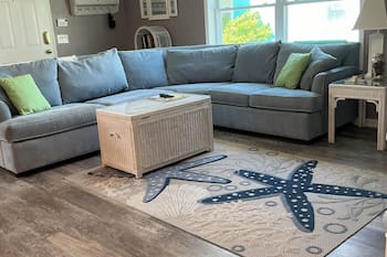 Wildwood Jewel-Ranch house-3 bedrooms 2 baths-2 blocks to beach!! Sleeps 10.
