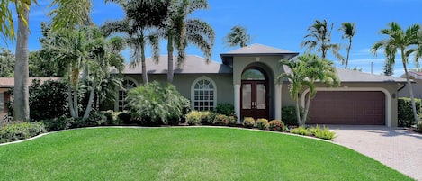 Oliver's Oasis - Naples, FL. "Not your typical vacation rental"
