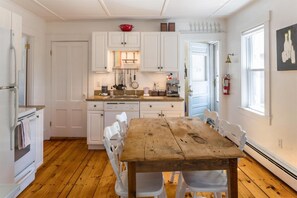 Kitchen and main entrance door