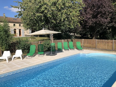 Large family-friendly Charentaise stone house with private pool and gardens