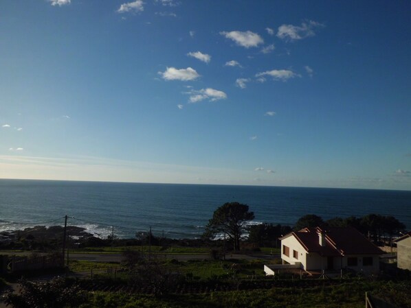 Vista para praia/oceano