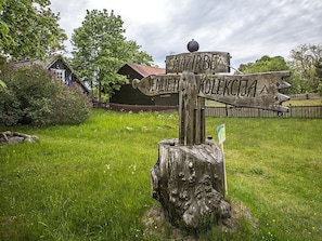 Sign to the Museum & Guesthouse "Stūrīši". Photo by Ainars Gaidis.