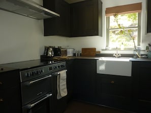 Newly installed Kitchen with large range oven