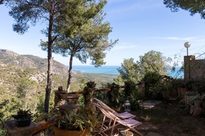 Jardin con vistas al mar