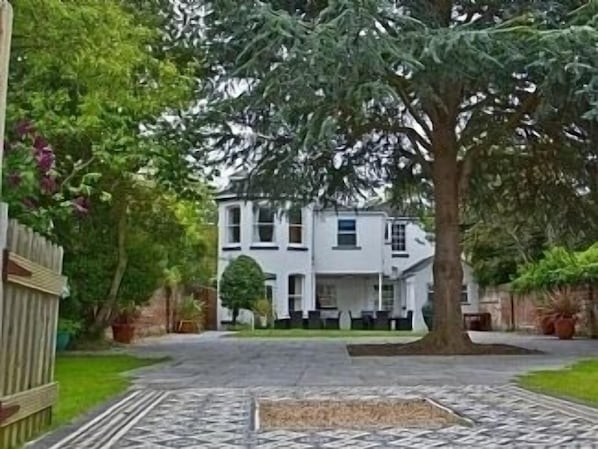 Beautiful grade II listed Georgian Villa.