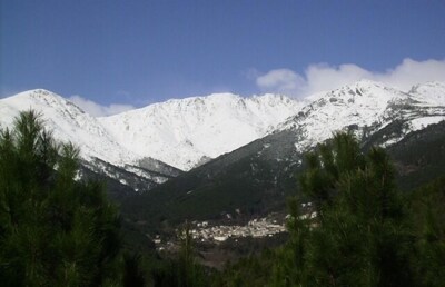 Casarural en Guisando Sierra de Gredos (alquiler íntegro) Río Pelayo 8 personas 