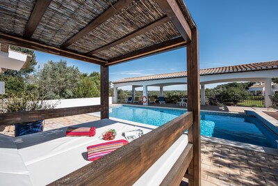 Ruhige und ruhige Villa mit WIFI, Annex und eigenem Pool