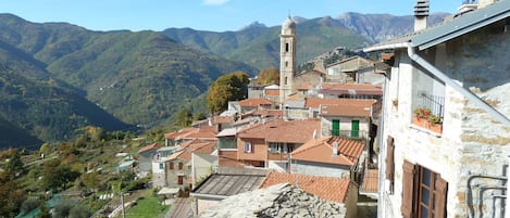 Blick von der Terrasse auf Andagna