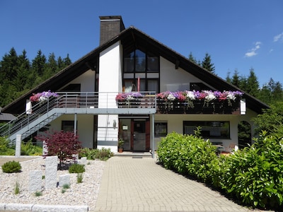 Cozy apartment for young and old in Hinterzarten, incl. WiFi and sauna