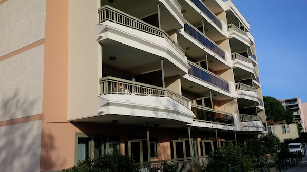 1er appartement - 1er étage 