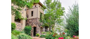 Under the Tuscan sun - your Italian villa awaits!