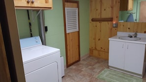 Bathroom/laundry