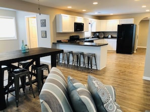 Small appliances including Keurig provided. 