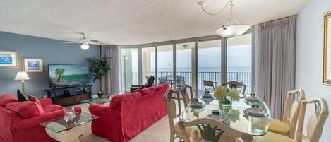 Welcome to "Emerald Retreat" Long Beach Tower 4 Condo 1004!