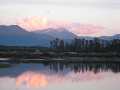 Woodside Inn/ Country Getaway 15 Minutes From Harrison Hot Springs