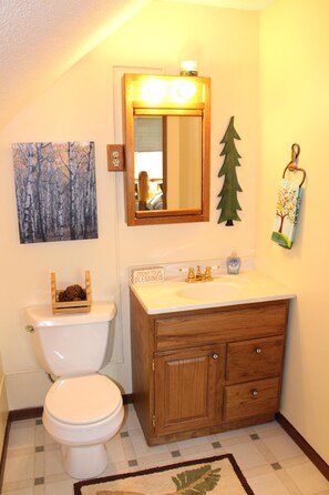 Upper level bathroom