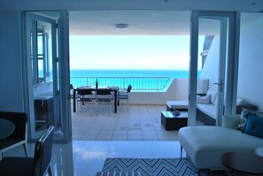 Living area view to terrace and beach