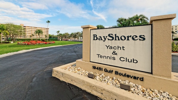 Welcome to Bay Shores!