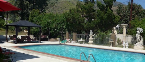 Your Own Private Resort in Los Angeles!...
