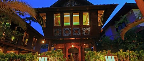 The Sali-Kham Traditional Lanna Home 2