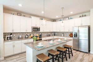 Huge chef’s kitchen