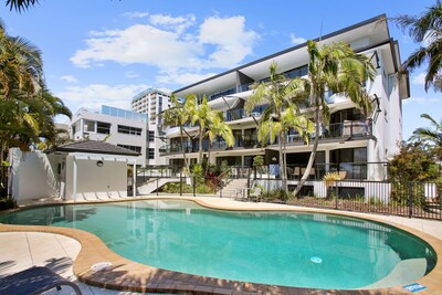 Beach front luxury apartment at Cotton Tree, Maroochydore