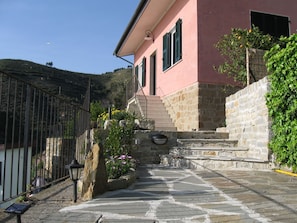 Stone entry path