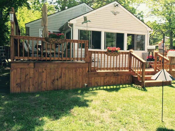 wrap around deck