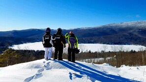 Eagle Point View Trail - Hiking, Skiing & Snowmobiling - Right on Property!