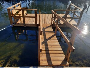 Fish, swim, launch your kayak, or tie up your boat right at your back door!