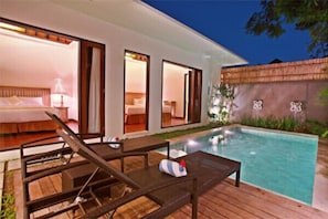 2 Bedroom Private Pool in Double  Six