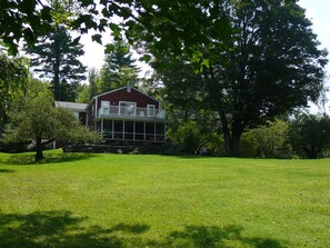Privacy and picturesque lawns all around