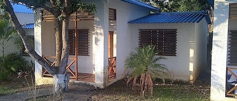 standalone house , 10 villas per each side of the cobblestone walkway