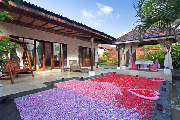 Amazing Honeymoon Villa in Kuta