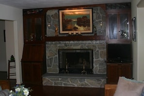 Fireplace with built in cabinets