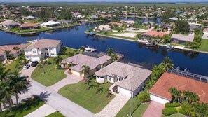 Vacation home on a wide canal with Gulf access