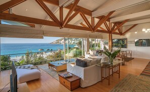 Lounge overlooks beach