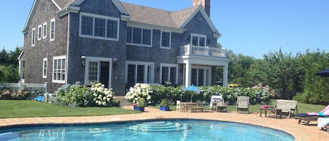 Hamptons Estate with Pool and Tennis