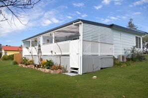 Private front decks