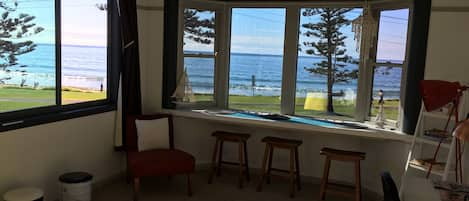 4th bedroom/sunroom with breakfast bar to ocean views