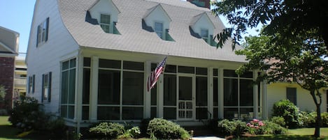 A Bayview Beauty in Cape Charles