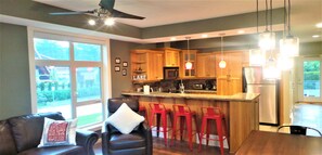 Kitchen/Bar with Granite Counters