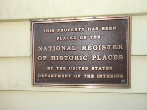 Unclassified image, 4 of 31, button