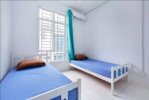 Basic Home Stay 15min Legoland & Tuas