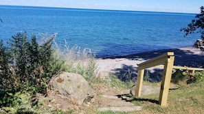Lake access . Three minute walk from lodge .