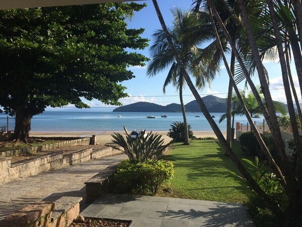 Vista da Varanda da Casa, com churrasqueira