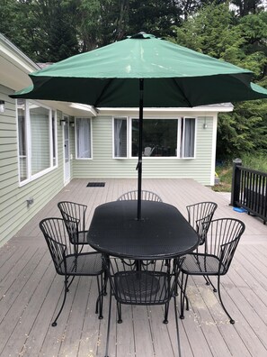 Outdoor deck for al fresco dining