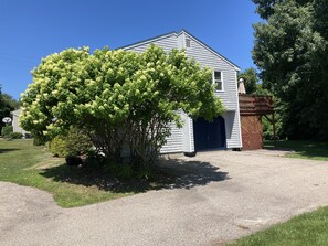 7+ Car Parking and  Attached Garage (Storage)