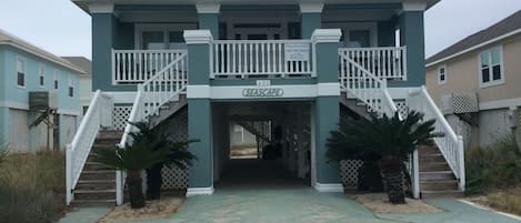Seascape front view - single family home (not a duplex) 