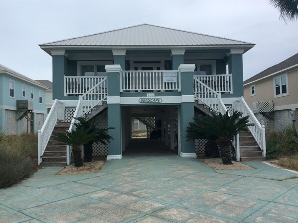 Seascape front view - single family home (not a duplex) 